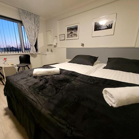B&B Guesthouse - Bed And Breakfast Keflavik Centre Экстерьер фото