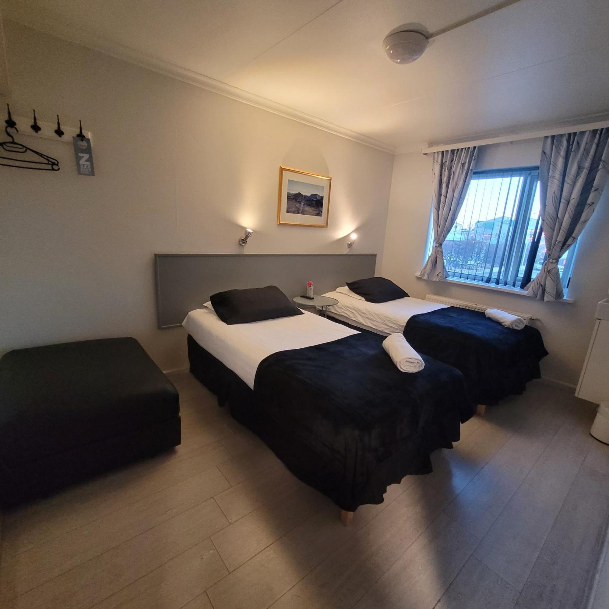 B&B Guesthouse - Bed And Breakfast Keflavik Centre Экстерьер фото