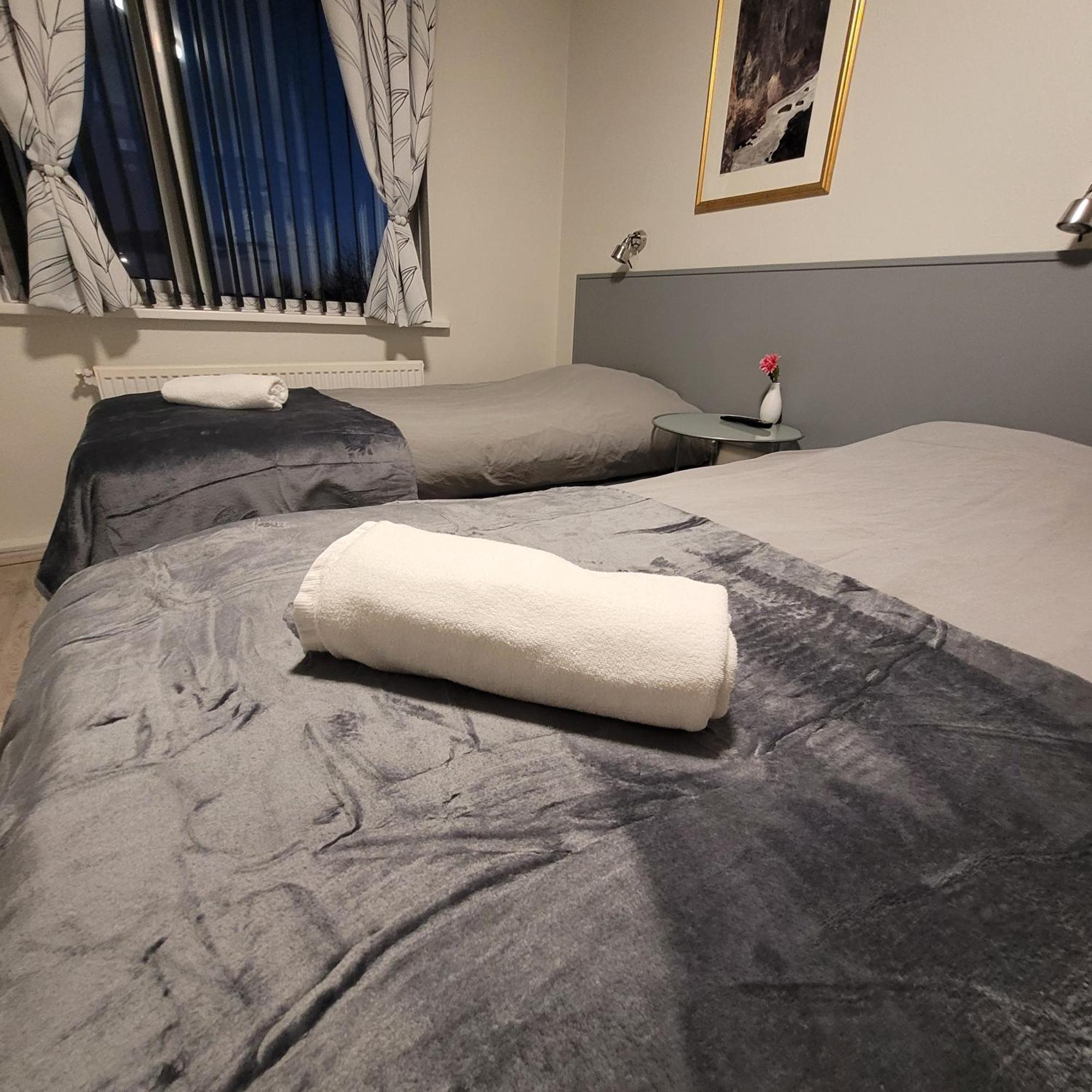 B&B Guesthouse - Bed And Breakfast Keflavik Centre Экстерьер фото
