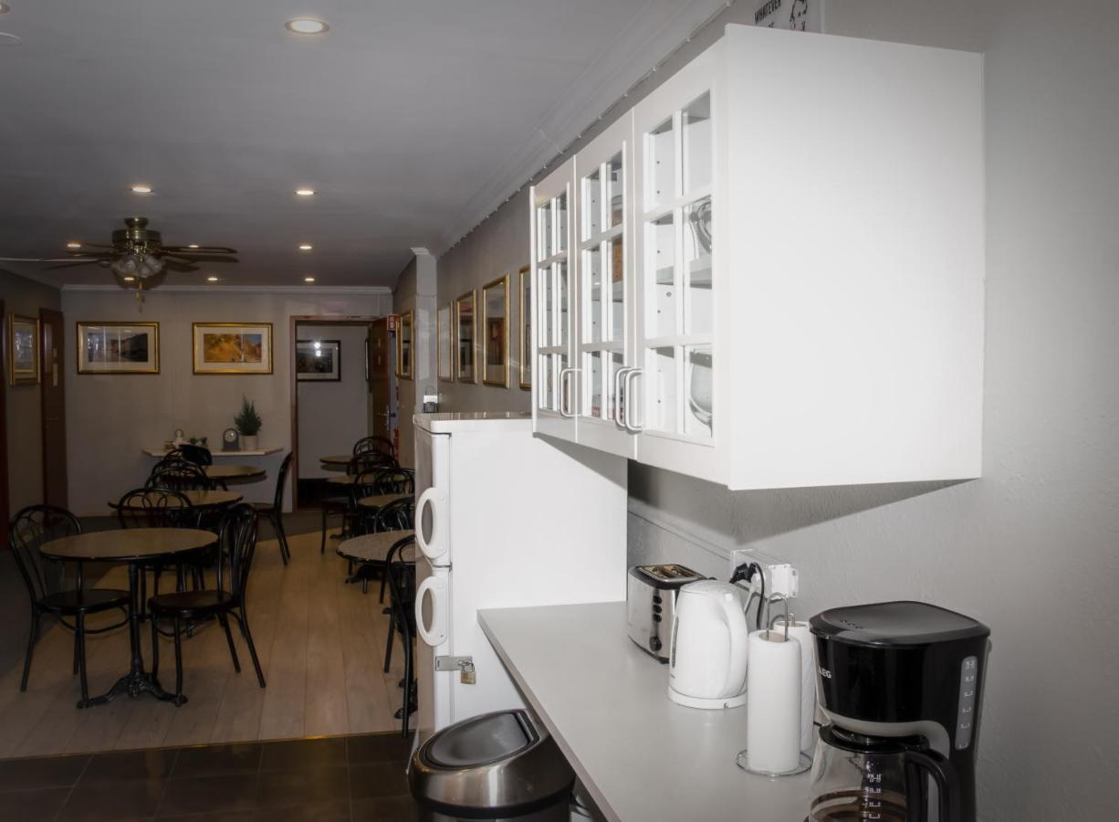 B&B Guesthouse - Bed And Breakfast Keflavik Centre Экстерьер фото